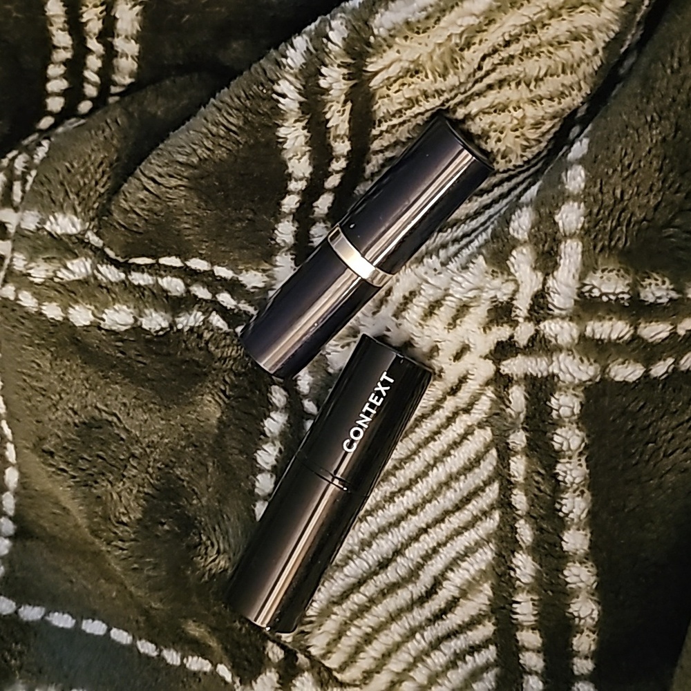 2 lipsticks